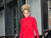Rita Ora seksownie w czerwieni